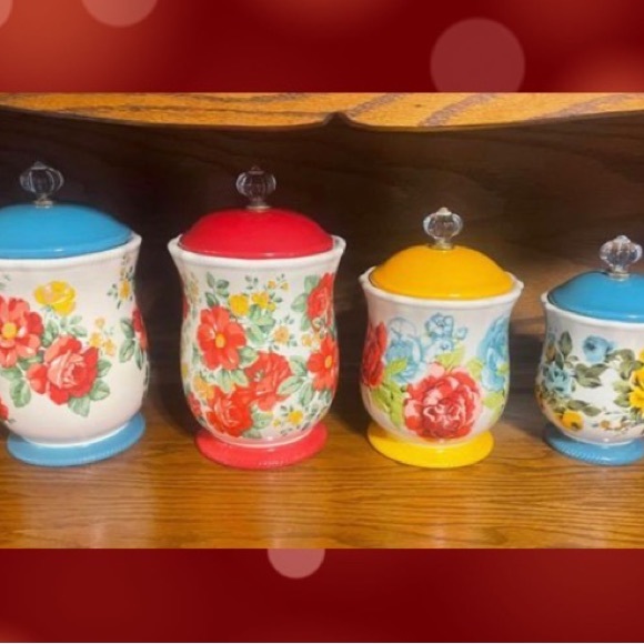 🌺 New Pioneer Woman Canisters, Set of 4 Canisters with Lids - Picture 4 of 5